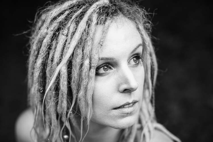 How to Make Brilliant Black and White Photos with Dramatic Composition